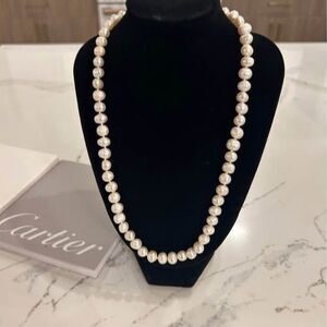 Elegant White Freshwater Cultured Pearl Necklace